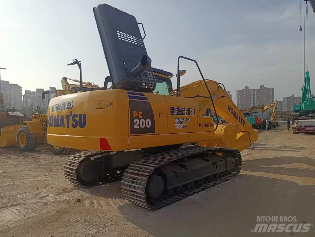 Komatsu pc200-8 Bageri gusjeničari