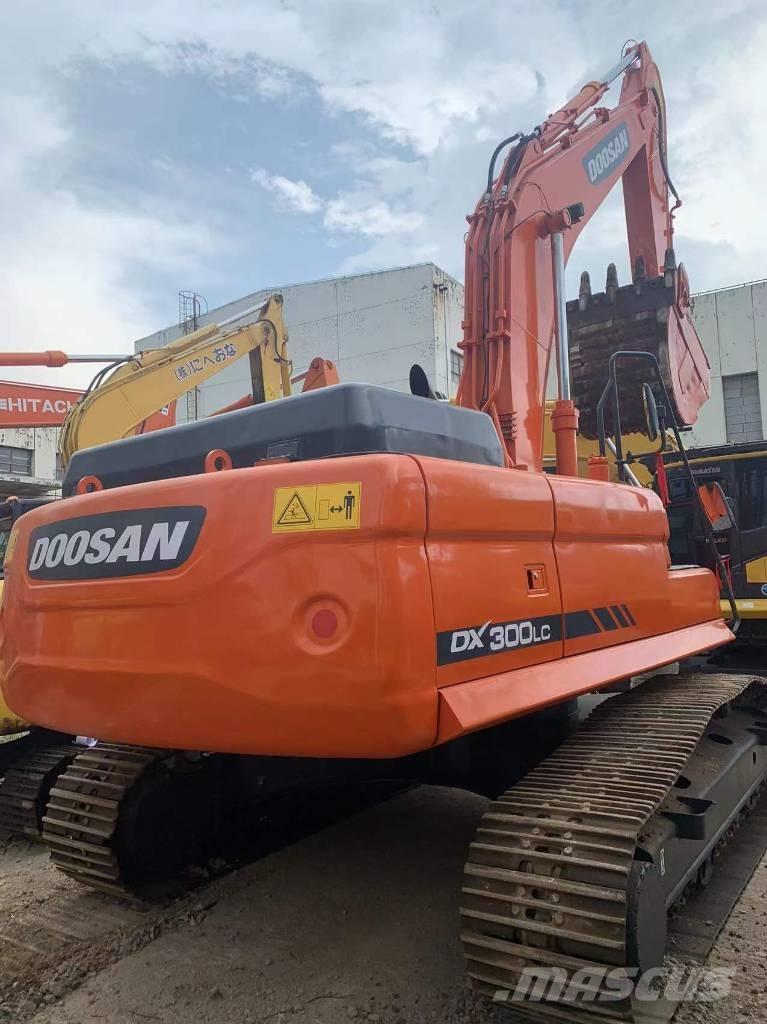 Doosan DX 300 Bageri gusjeničari