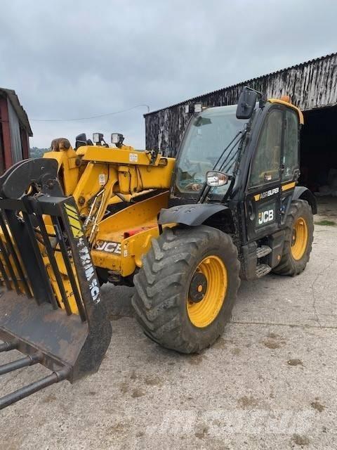 JCB 538-60 Poljoprivredni teleskopski utovarivači