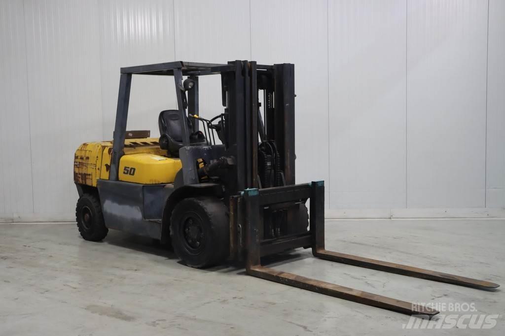 TCM FD50T2 Dizelski viličari