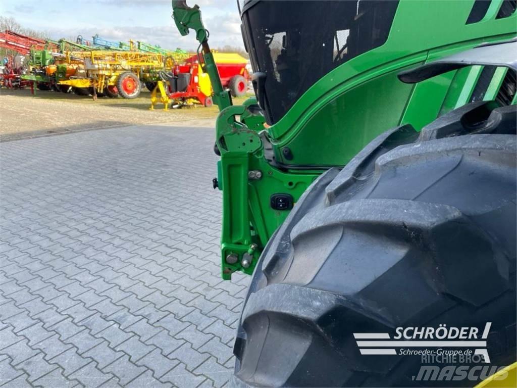 John Deere 6175 R Traktori