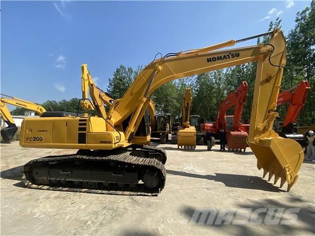 Komatsu PC200-7 Bageri gusjeničari