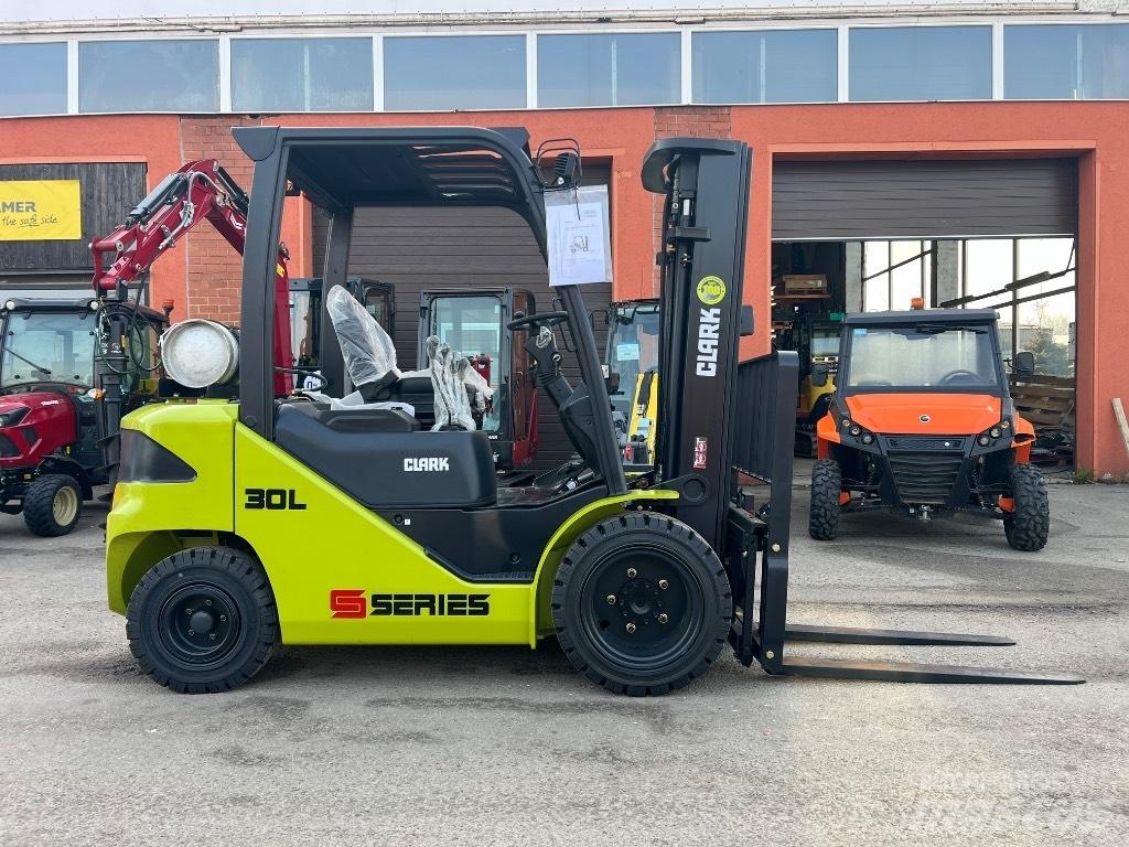 Clark S 30 L Plinski viličari