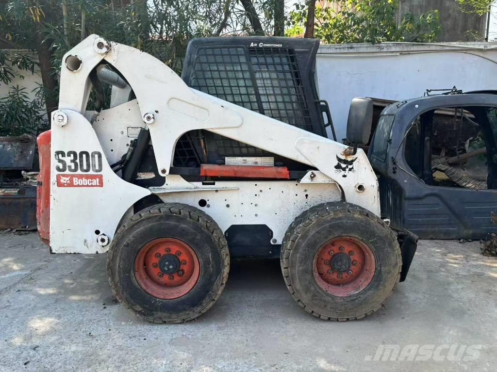 Bobcat S 300 Skid steer mini utovarivači