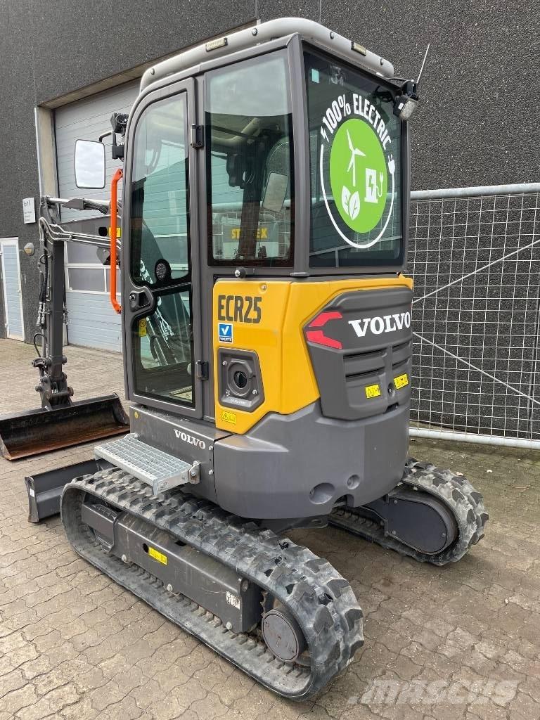 Volvo ECR25 Electric Mini bageri <7t