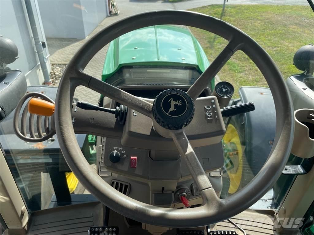 John Deere 6195M Traktori