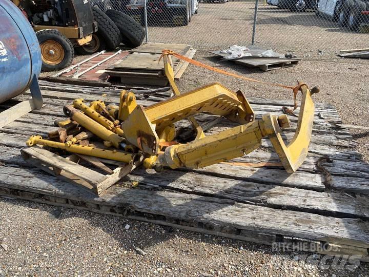 CAT 140H Scarifier Ostale komponente