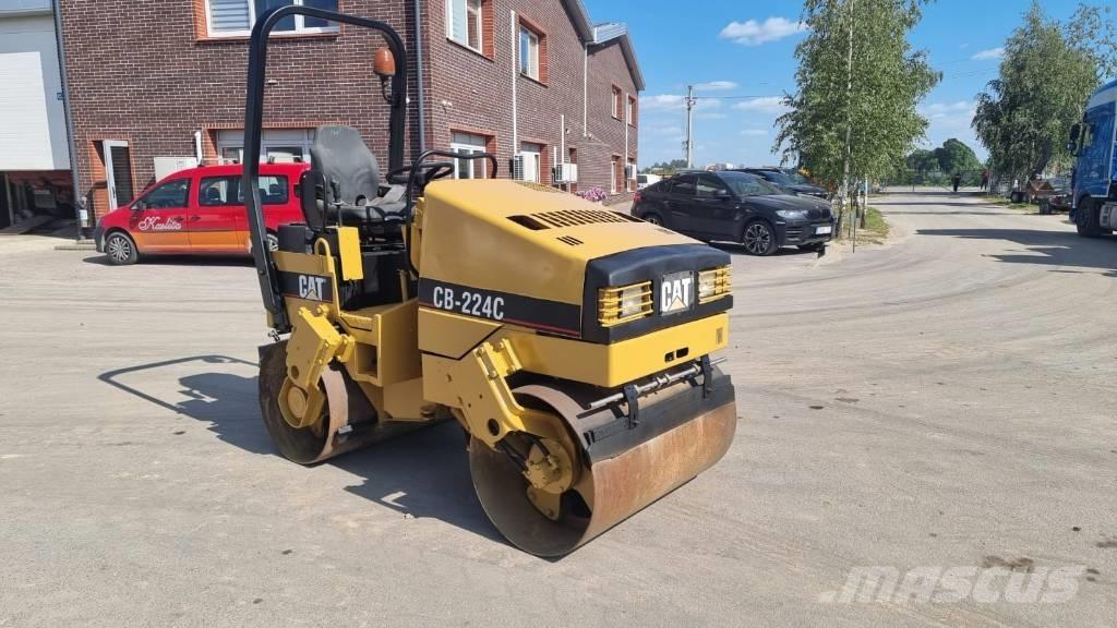 CAT CB 224 C Valjci sa dvojnim bubnjem