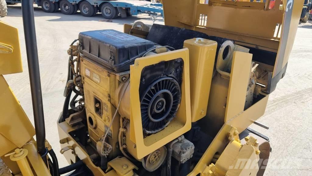 CAT CB 224 C Valjci sa dvojnim bubnjem