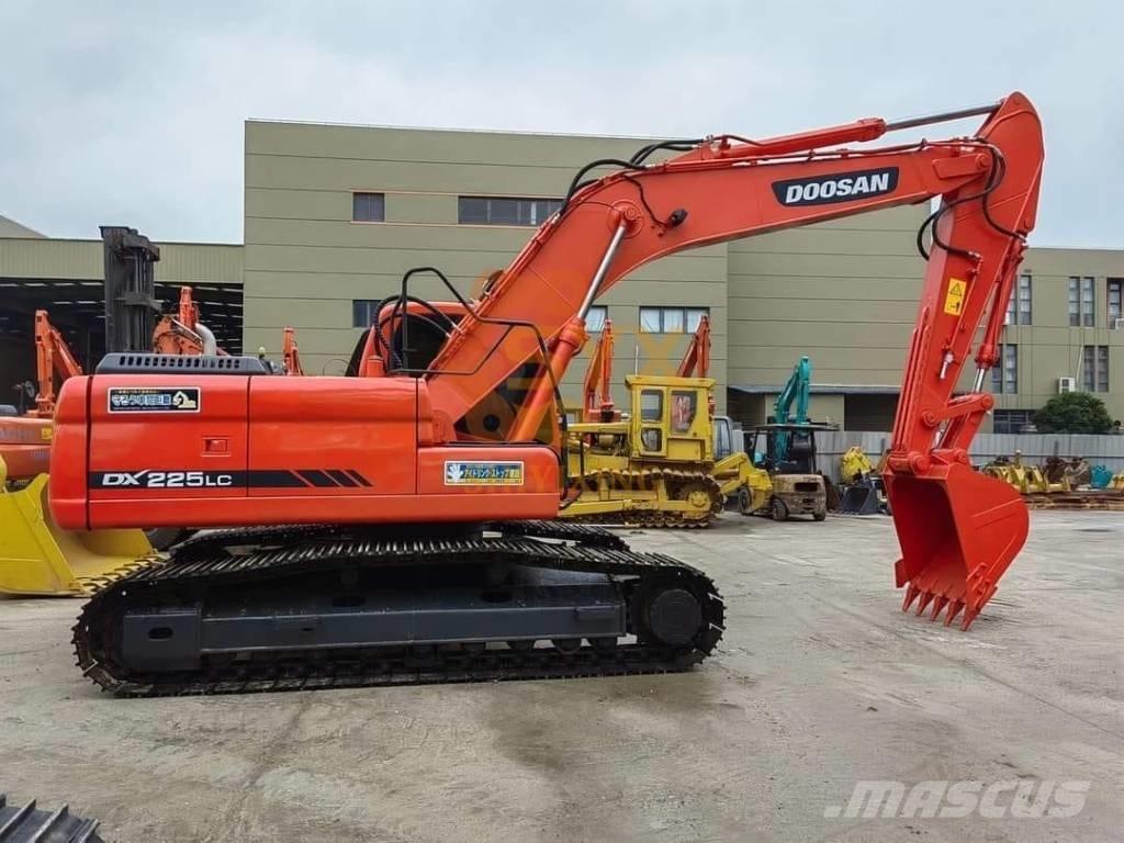 Doosan DX 225 LL Bageri gusjeničari