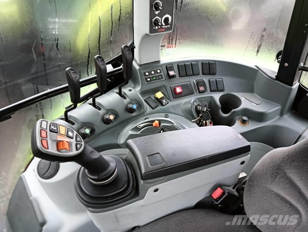 CLAAS Arion 440 Traktori