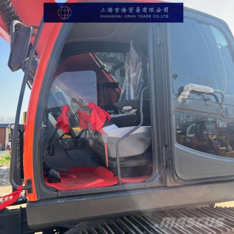 Doosan DX 225 Bageri gusjeničari