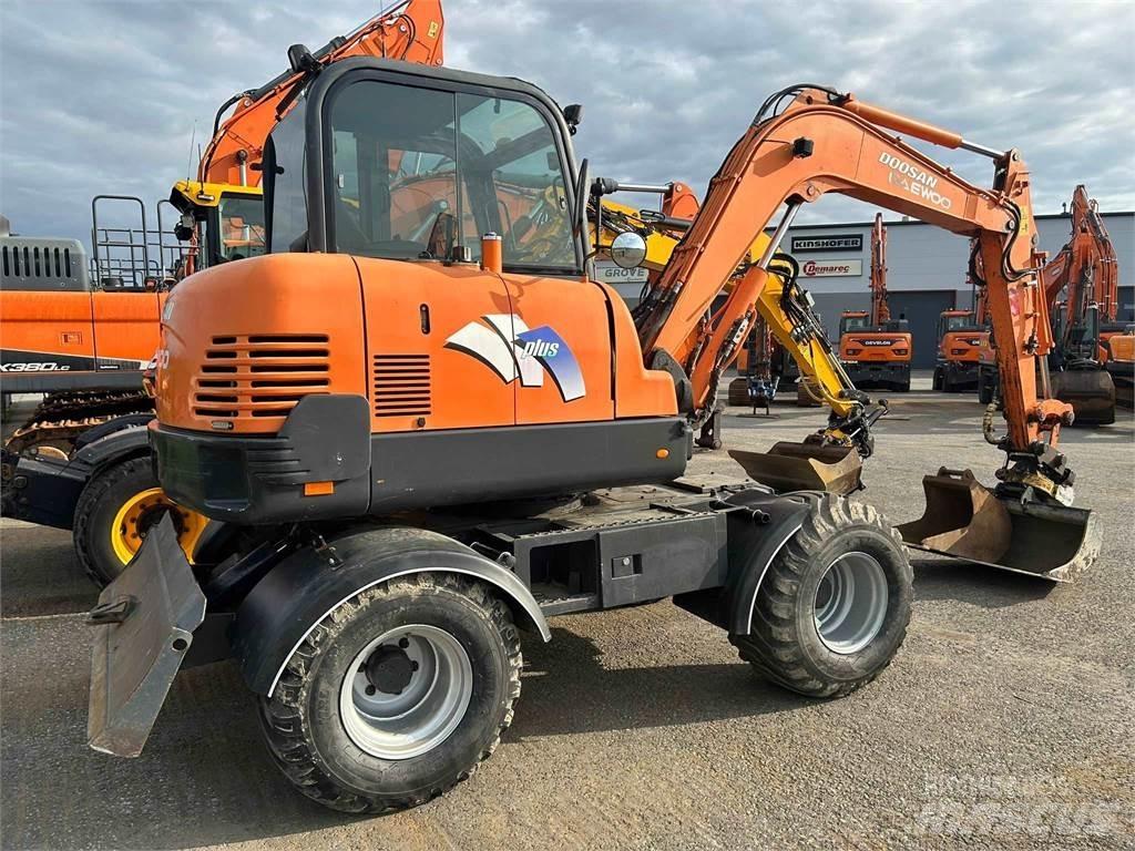 Doosan 55w Bageri na kotačima