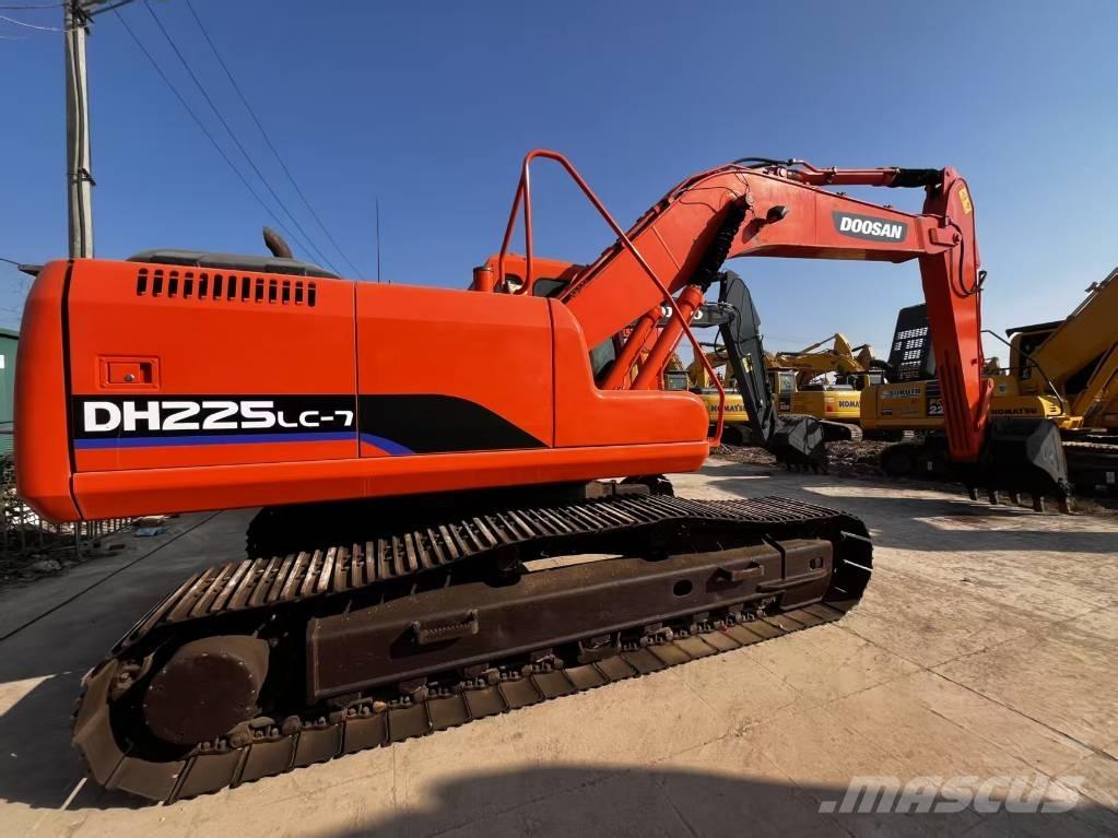 Doosan DH225 LC-7 Bageri gusjeničari