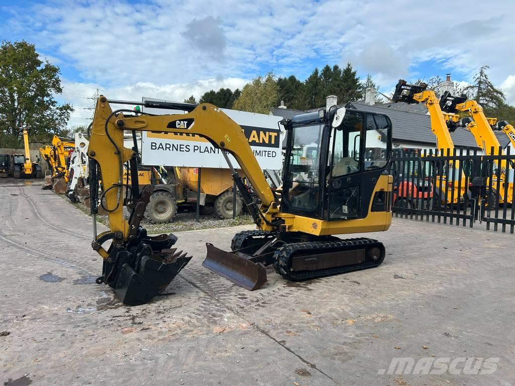 CAT 302.5 C Mini bageri <7t