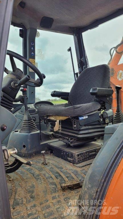 Fiat-Hitachi FB 100 Utovarni rovokopači
