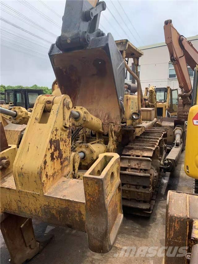 CAT D 8 K Buldožeri gusjeničari