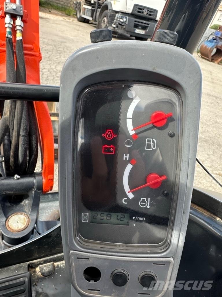 Kubota U 27-4 Mini bageri <7t