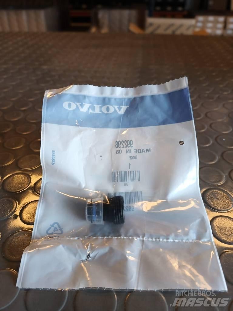 Volvo NIPPLE 992298 Druge komponente
