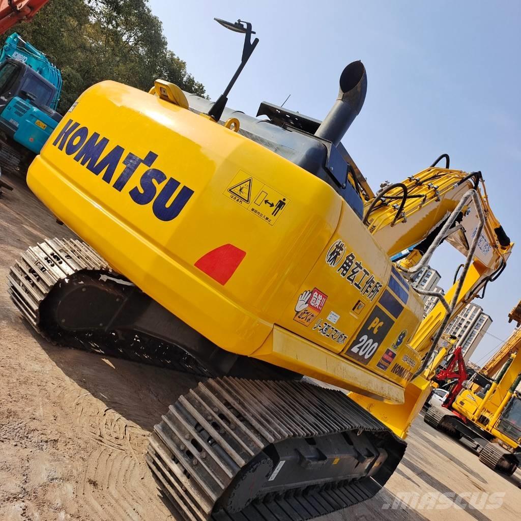 Komatsu PC 200-8 Bageri gusjeničari