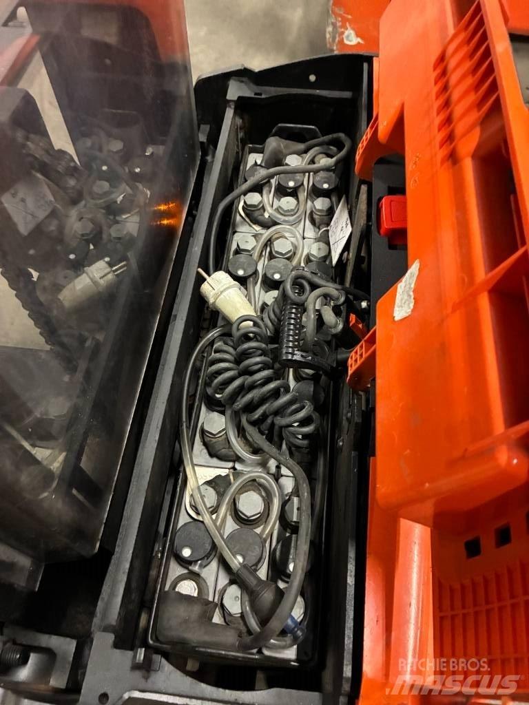 Toyota SWE120L Ručni električni viličar