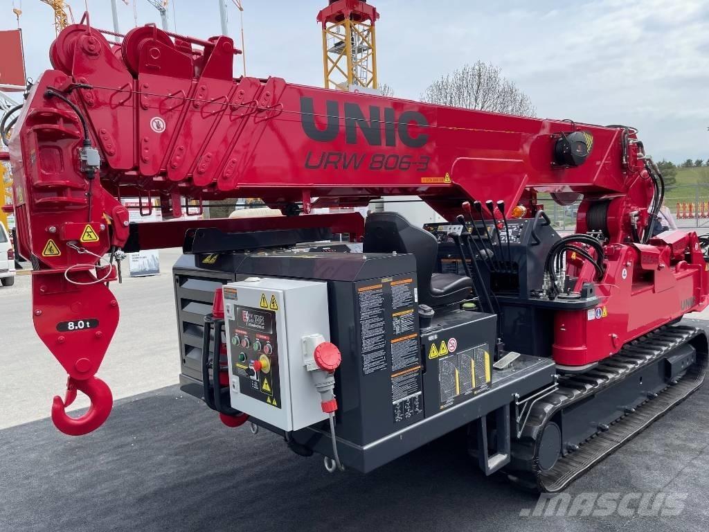 Unic URW-806-3 Kranovi sa gusjenicama