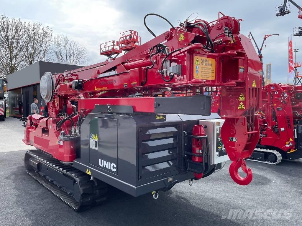Unic URW-806-3 Kranovi sa gusjenicama
