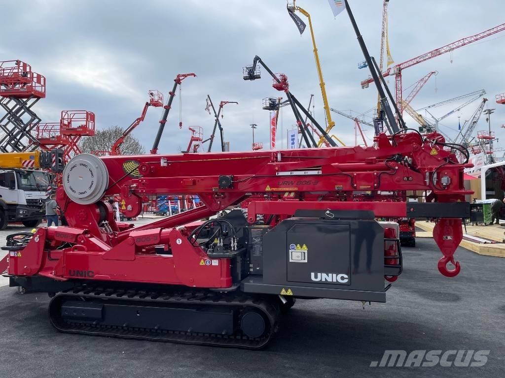 Unic URW-806-3 Kranovi sa gusjenicama