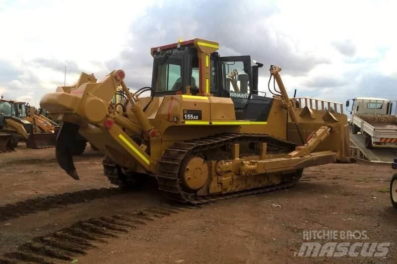 Komatsu D155-5 Buldožeri gusjeničari