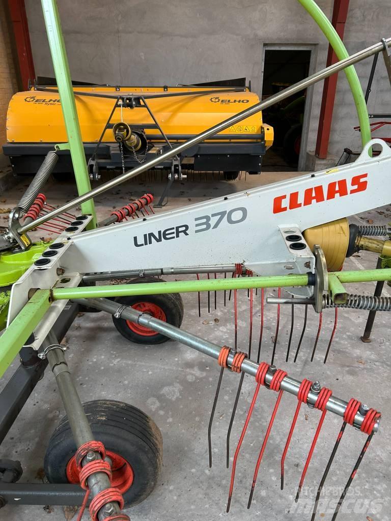 CLAAS Liner 370 Okretači i sakupljači sijena
