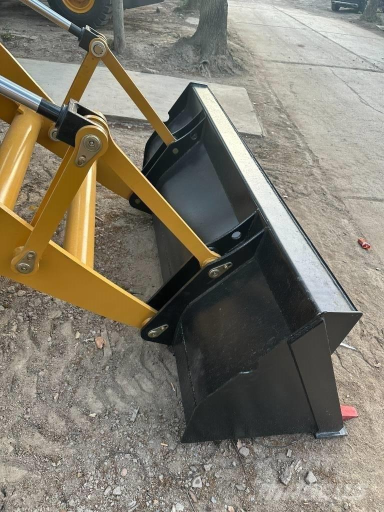 CAT 420 F Utovarni rovokopači