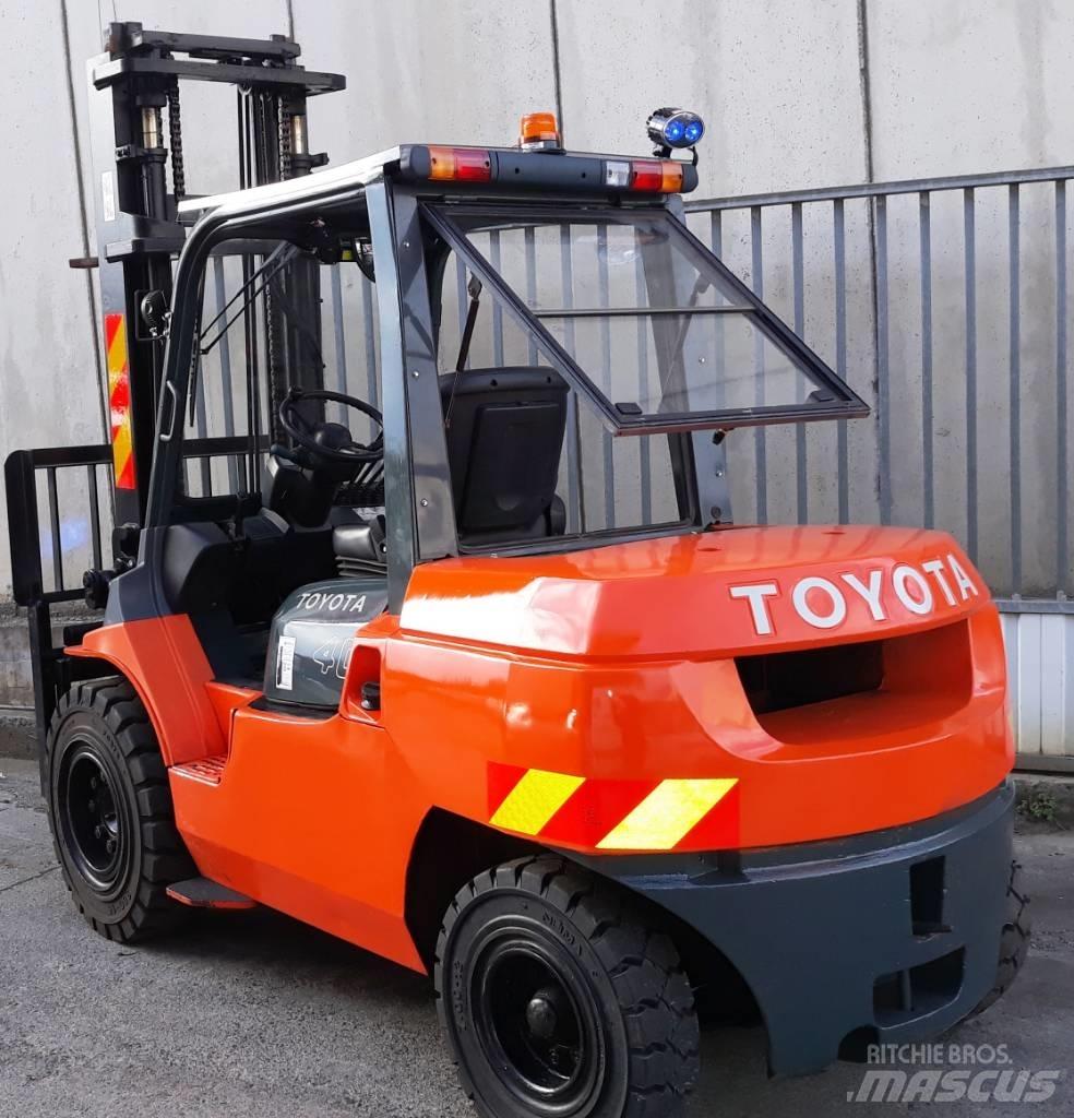 Toyota 7 FD 40 Dizelski viličari