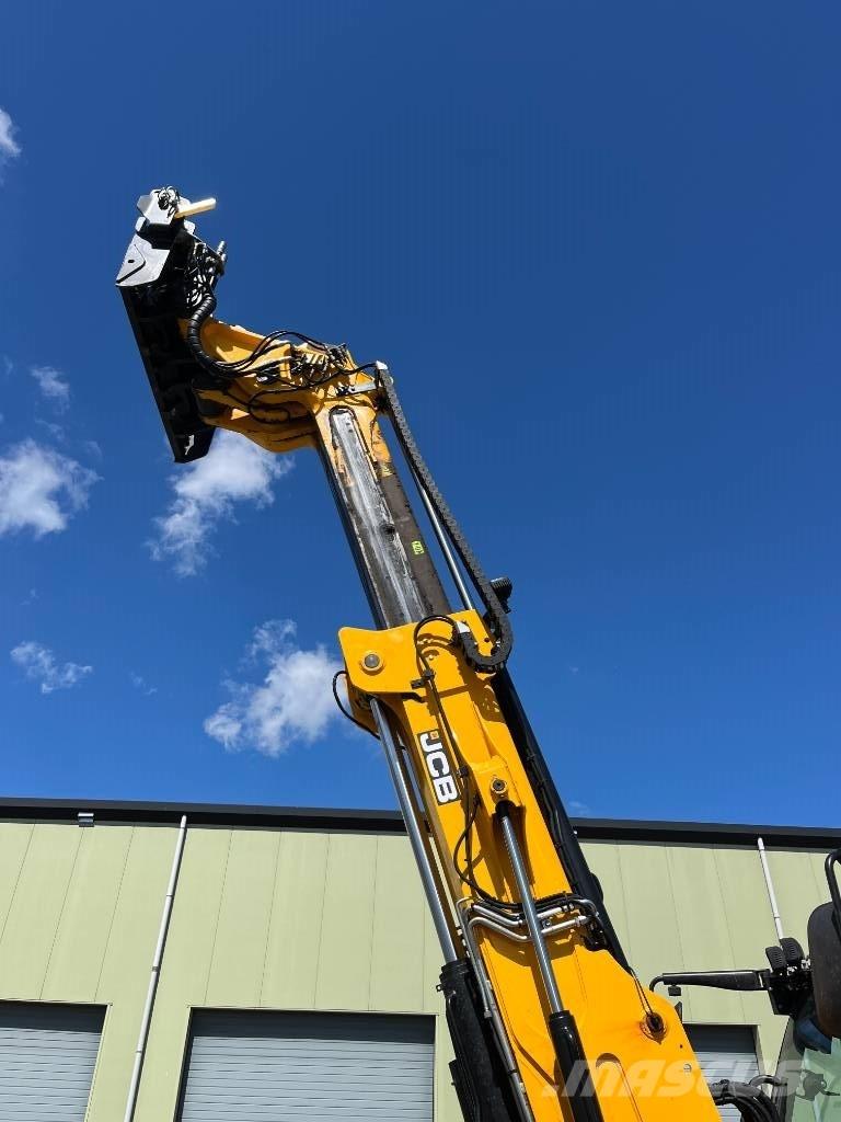 JCB TM 420 Poljoprivredni teleskopski utovarivači