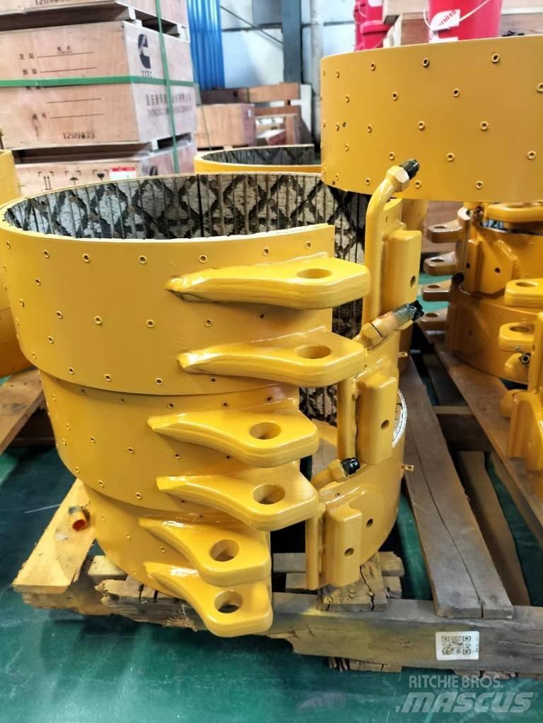 Komatsu D155 Kočnice