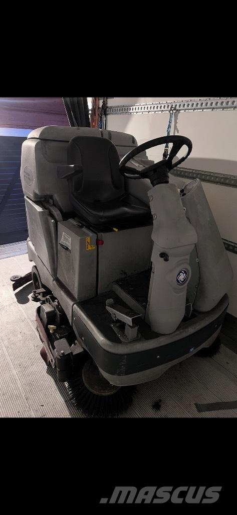 Nilfisk BR 1100S Strojevi za čiščenje i ribanje podova