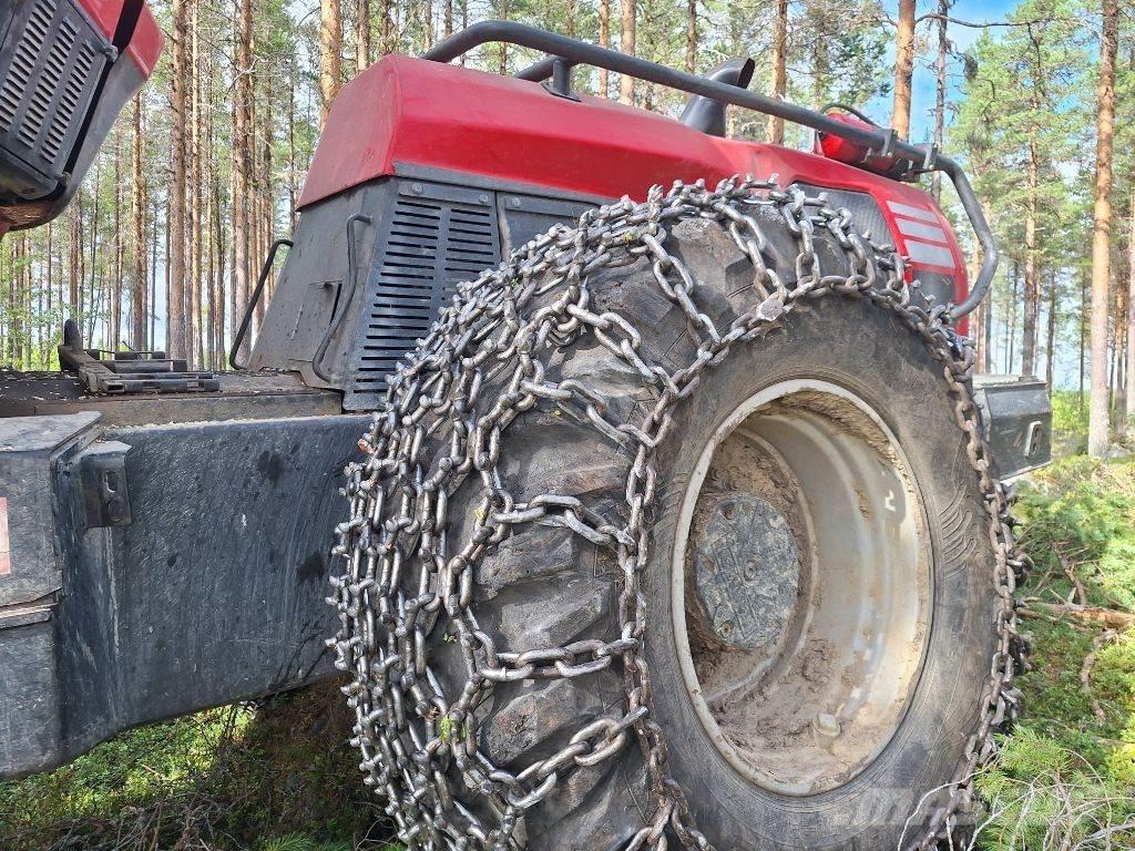 Komatsu 951 Harversteri
