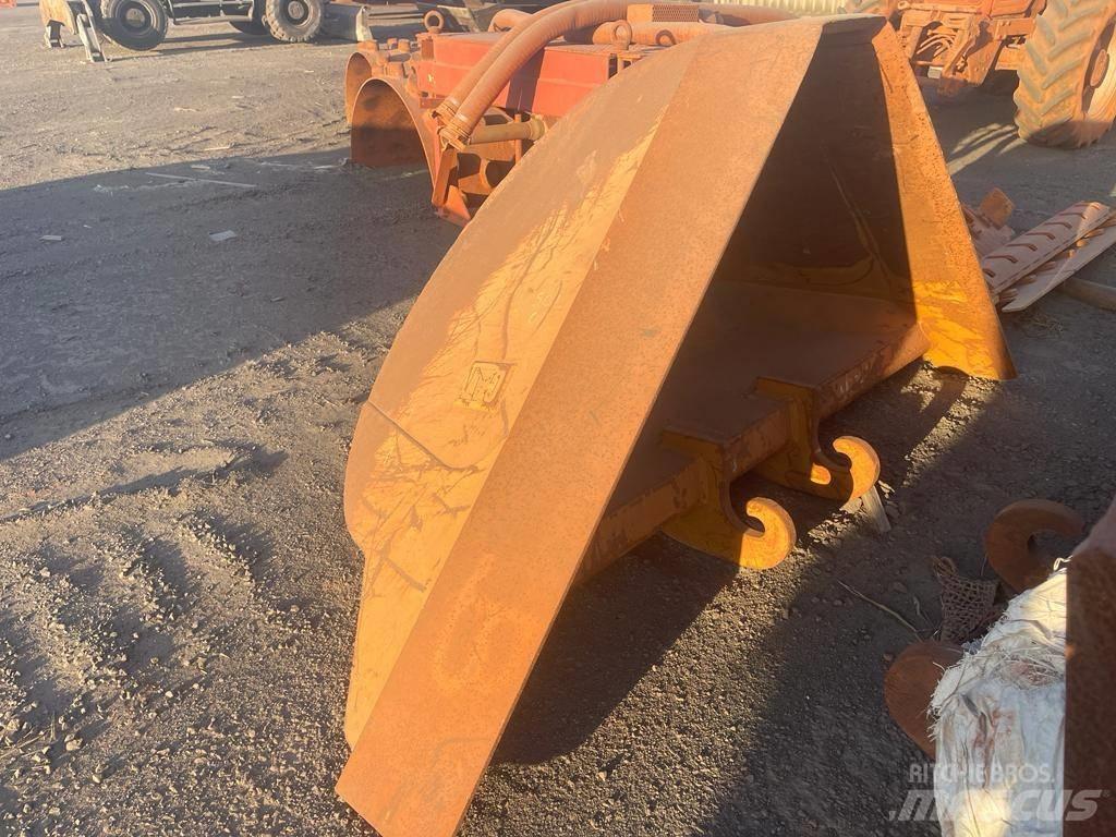 CAT 320 E Bageri gusjeničari