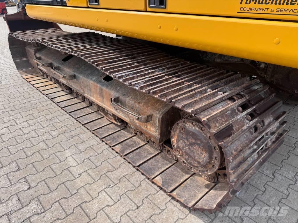 CAT 323 Bageri gusjeničari