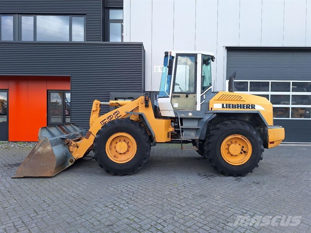 Liebherr L522 Utovarivači na kotačima