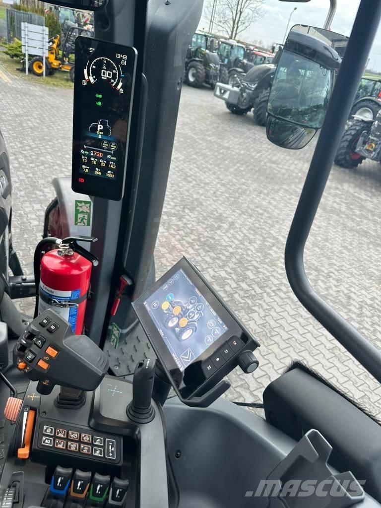 Valtra T 235 Traktori