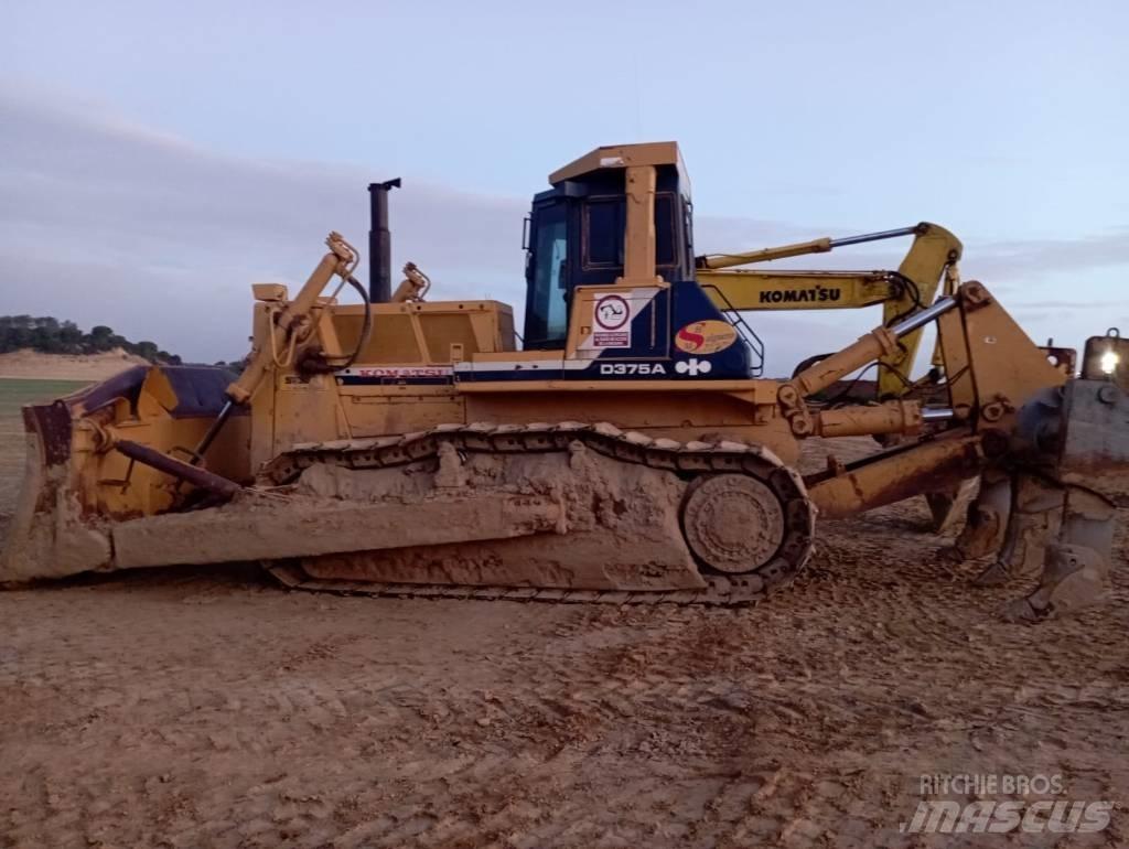 Komatsu D 375 A-2 Buldožeri gusjeničari