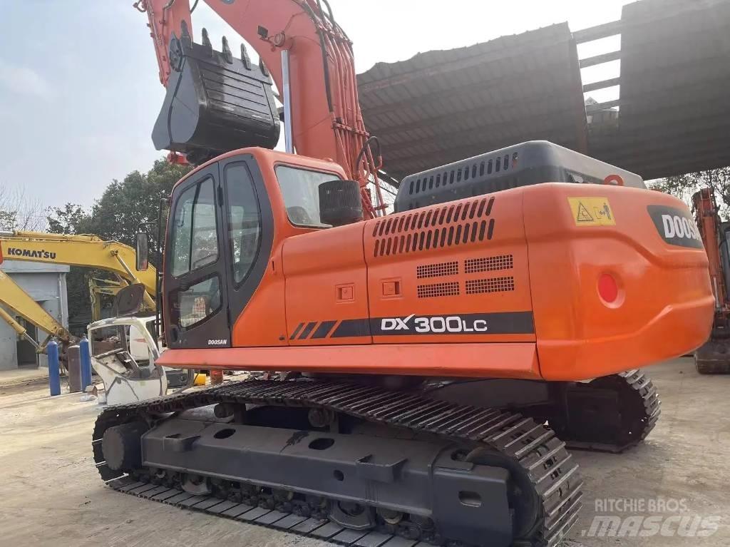 Doosan DX300LC Bageri gusjeničari