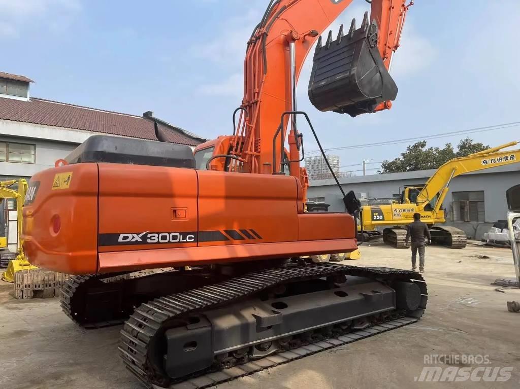 Doosan DX300LC Bageri gusjeničari