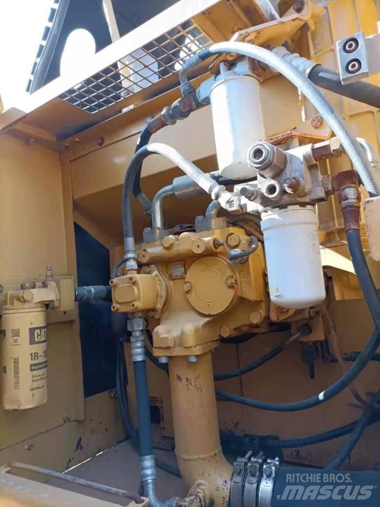 CAT 329 D L Bageri gusjeničari