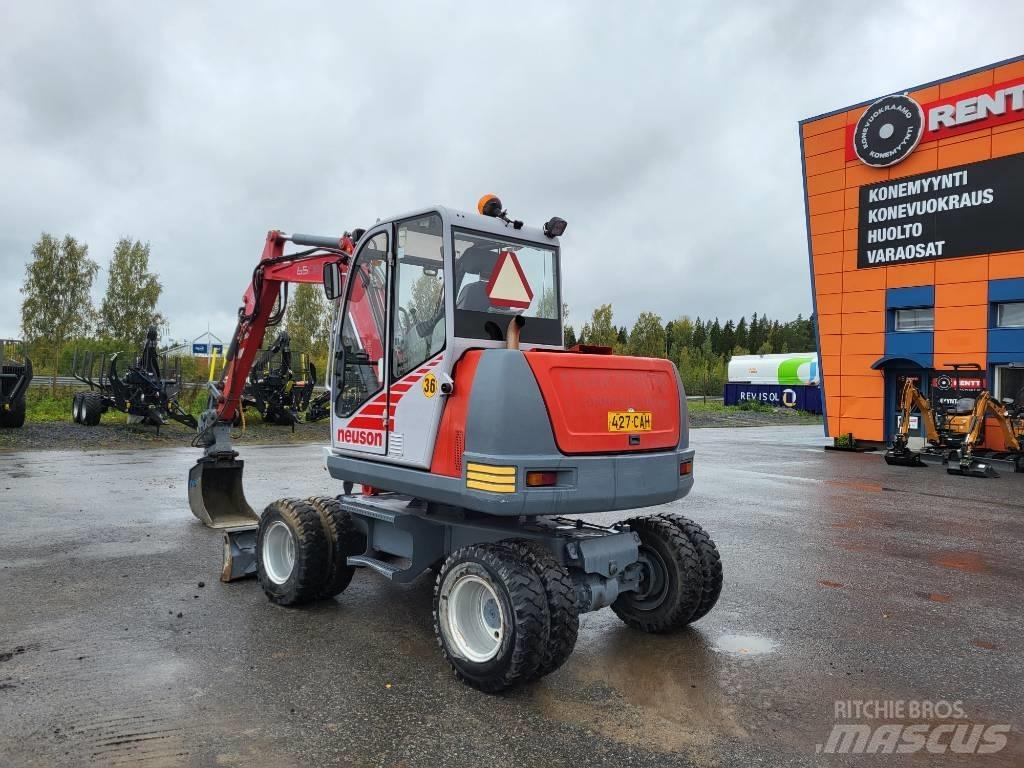 Neuson 6502 WD Bageri na kotačima