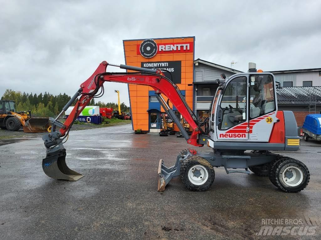 Neuson 6502 WD Bageri na kotačima