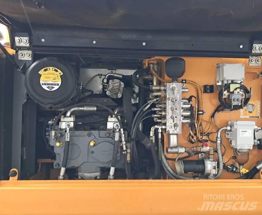 Liebherr R 926 LC Bageri gusjeničari