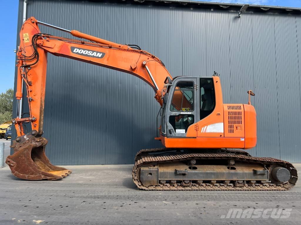 Doosan DX235LCR Bageri gusjeničari
