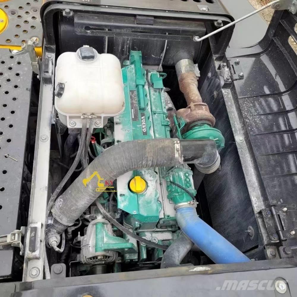 Volvo 240 Bageri gusjeničari