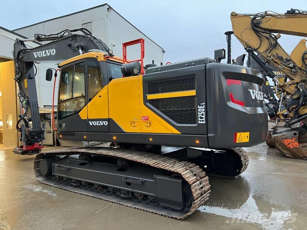 Volvo EC 250 EL Bageri gusjeničari